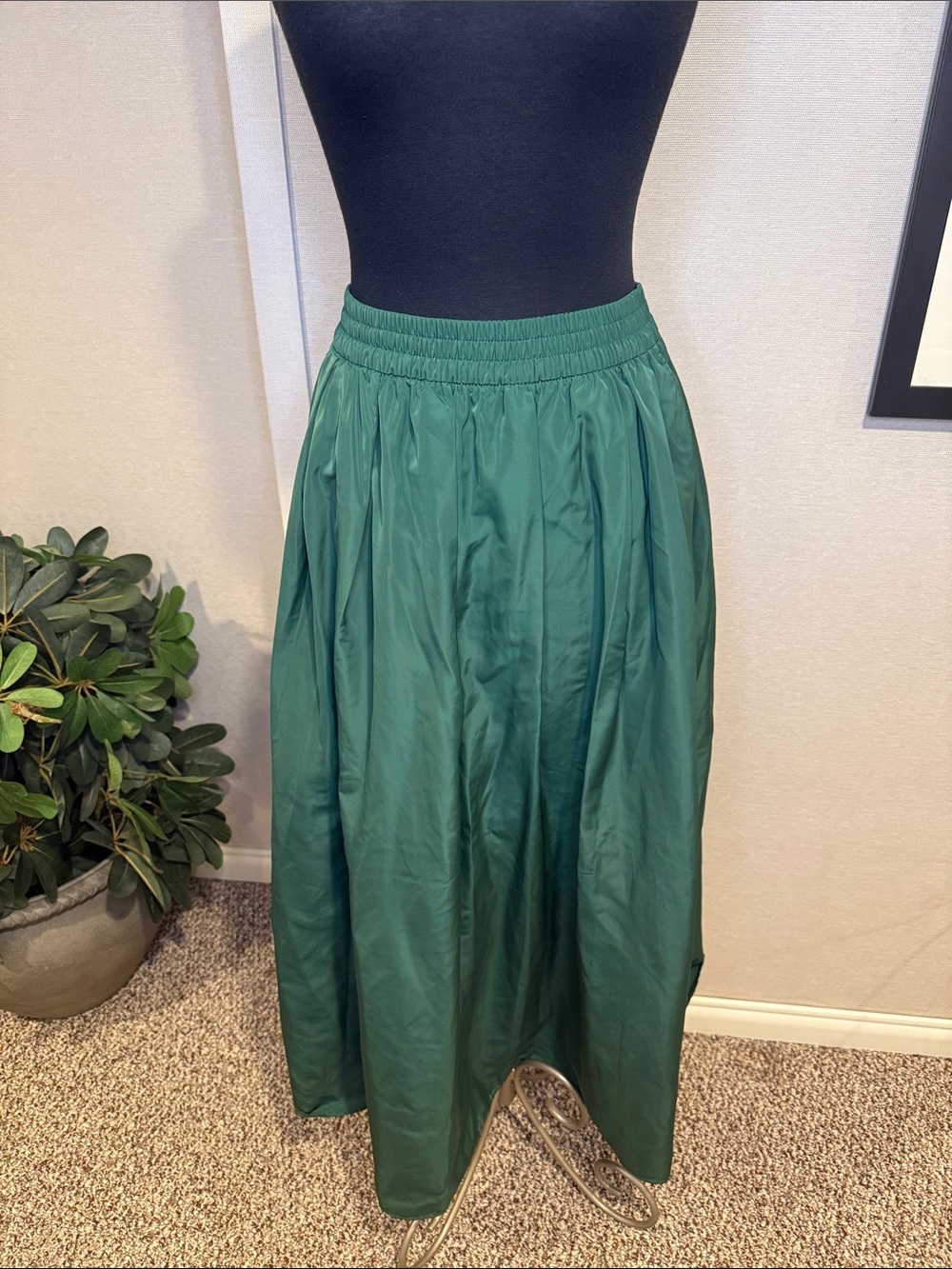 ZARA Women's Emerald Green A-Line Skirt with Pockets XS/S